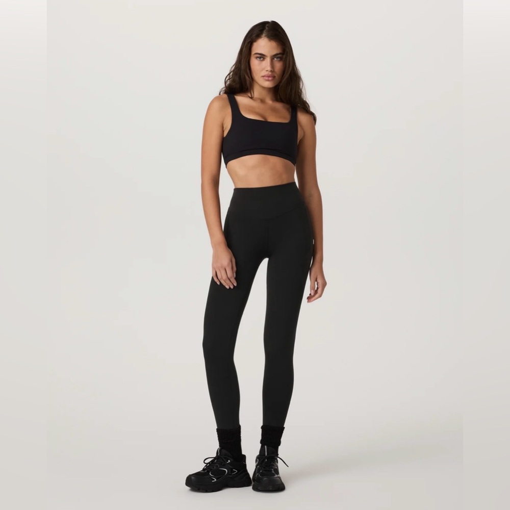 Vuori Black High-Waisted pocket Leggings